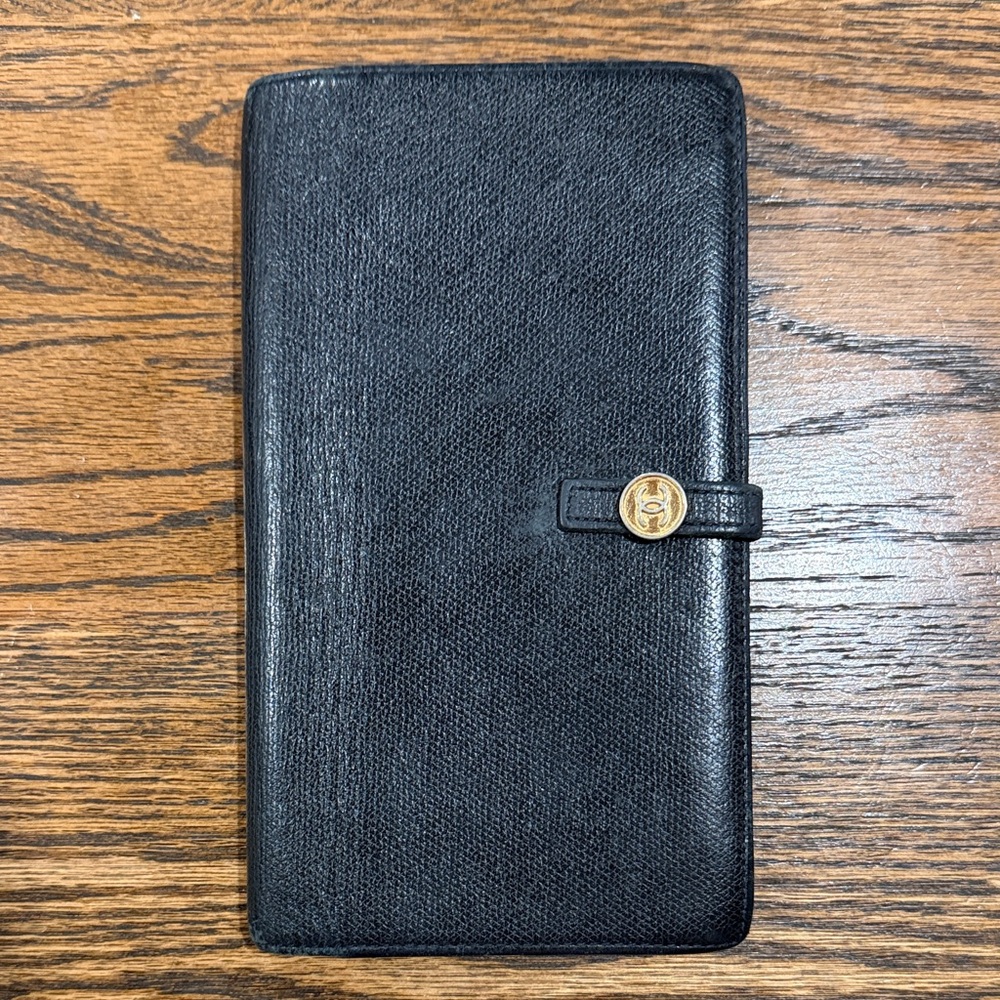 Vintage CHANEL Coco Button Long Wallet